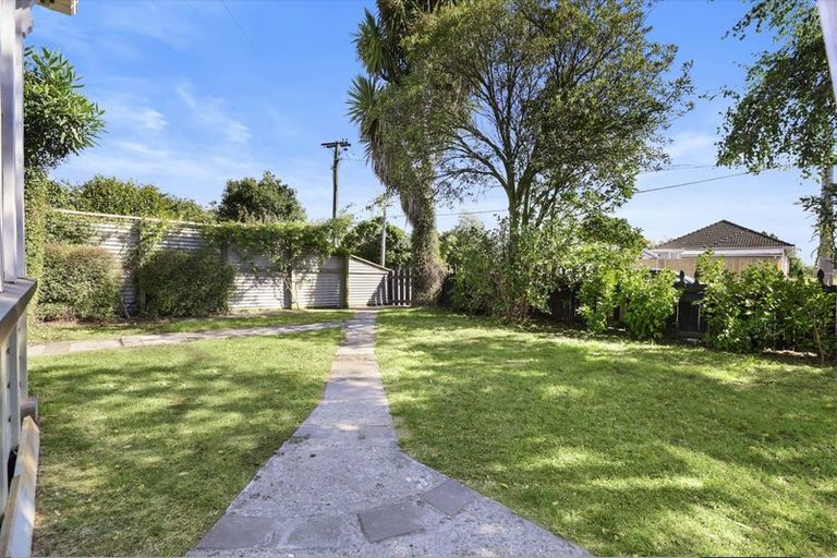 Photo of property in 74 Barton Street, Woolston, Christchurch, 8023