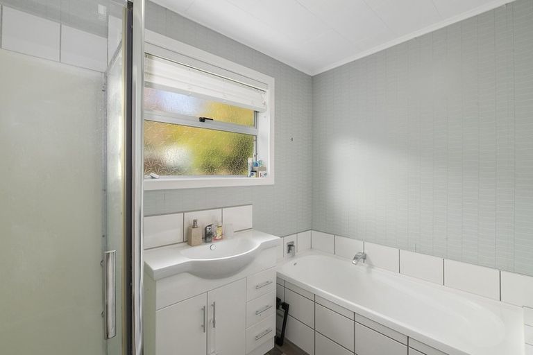 Photo of property in 29 Huia Street, Waikanae, 5036