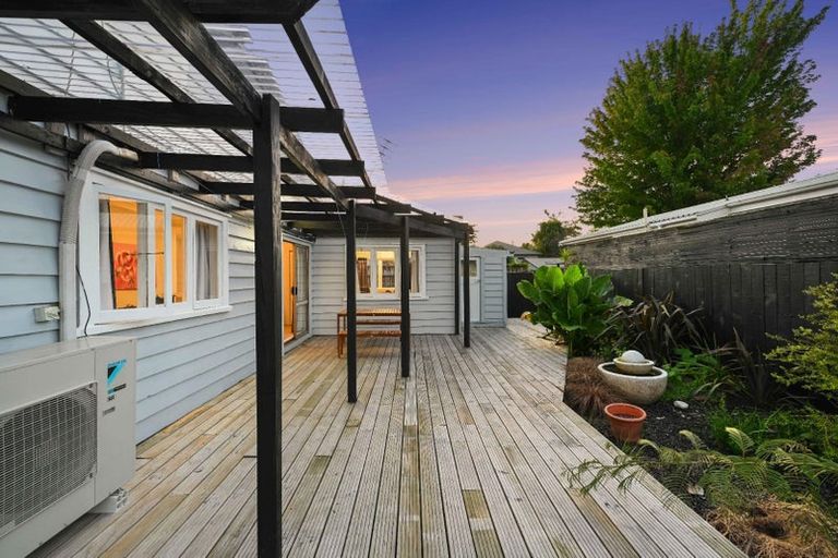 Photo of property in 15 Sillary Street, Hamilton East, Hamilton, 3216