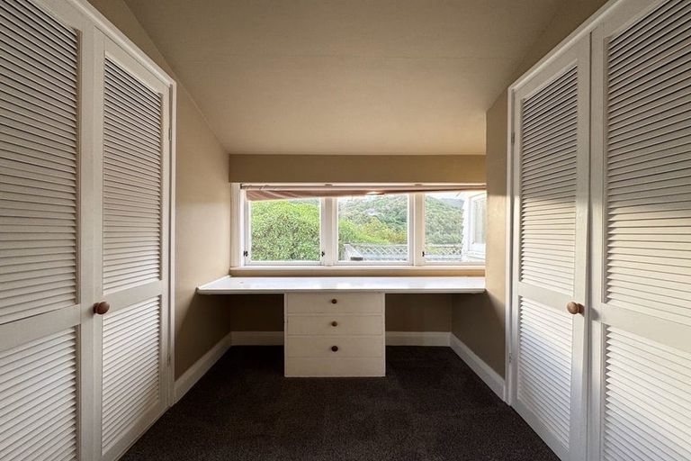 Photo of property in 14 Trelissick Crescent, Ngaio, Wellington, 6035