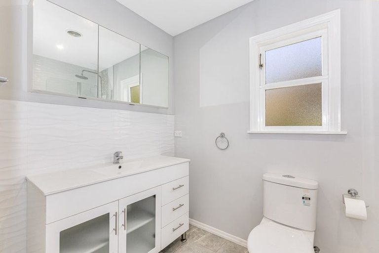 Photo of property in 21 Peel Place, Wainuiomata, Lower Hutt, 5014