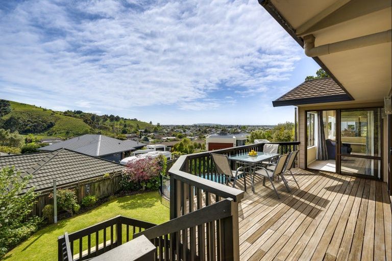 Photo of property in 41 Churchill Drive, Taradale, Napier, 4112