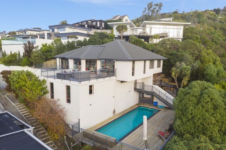 Photo of property in 15 Mandalay Lane, Redcliffs, Christchurch, 8081