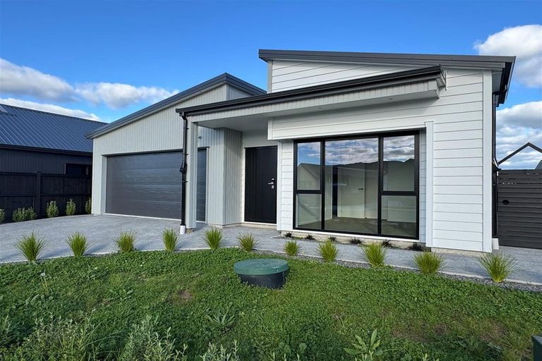 Photo of property in 13 Arahi Road, Clevedon, 2582