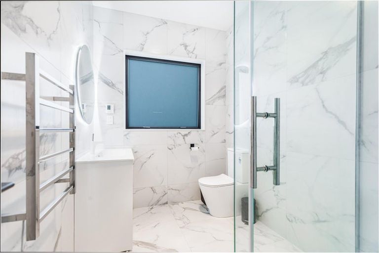 Photo of property in 17 Leebank Crescent, Riverhead, 0820