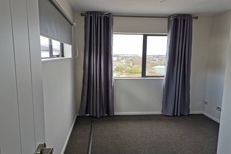 Photo of property in 98 Cardiff Road, Pakuranga, Auckland, 2010
