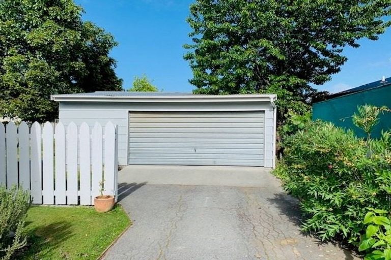 Photo of property in 42 Centennial Avenue, Arrowtown, 9302