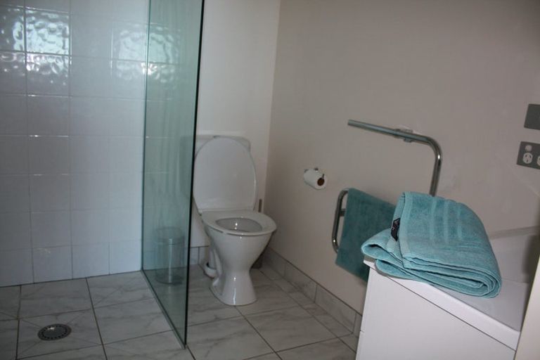 Photo of property in 12 Commodore Place, Britannia Heights, Nelson, 7010