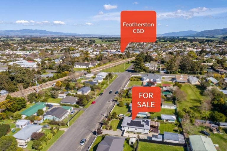Photo of property in 31 Johnston Street, Featherston, 5710