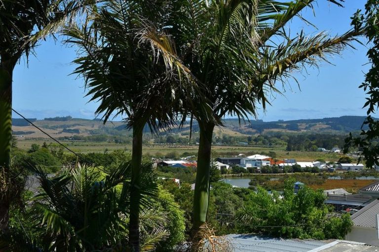 Photo of property in 31 Garfield Road, Helensville, 0800