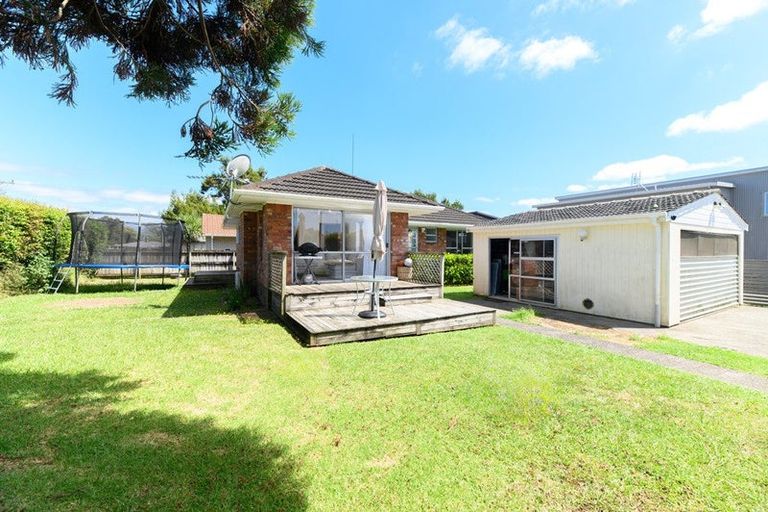 Photo of property in 72 Salisbury Road, Birkdale, Auckland, 0626