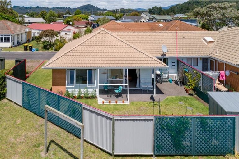 Photo of property in 12/11 Campbell Close, Whangamata, 3620