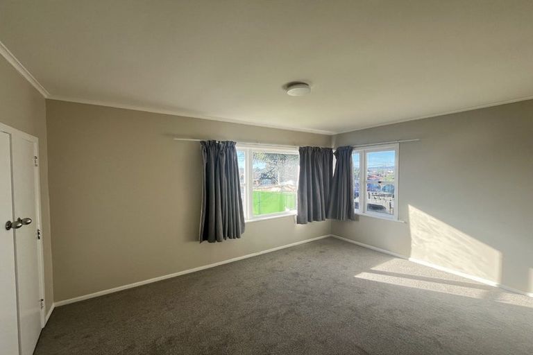Photo of property in 5 Thompson Terrace, Manurewa, Auckland, 2102