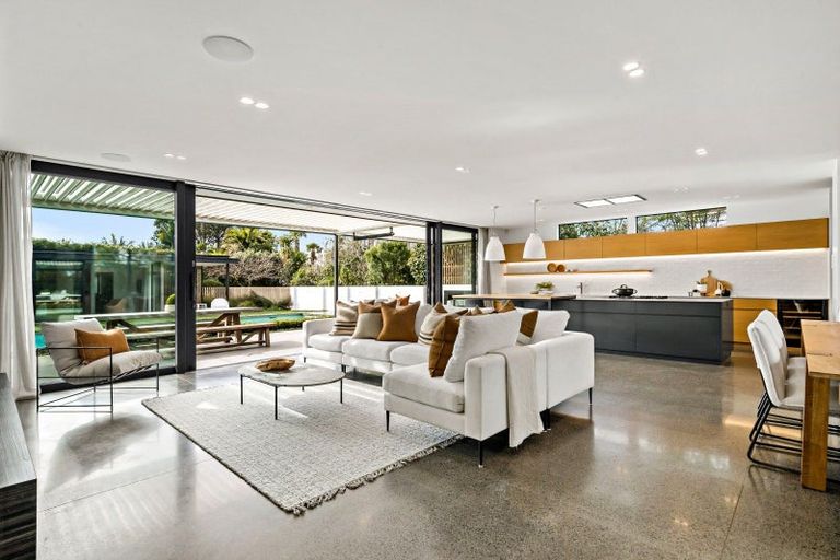 Photo of property in 106a Godden Crescent, Mission Bay, Auckland, 1071