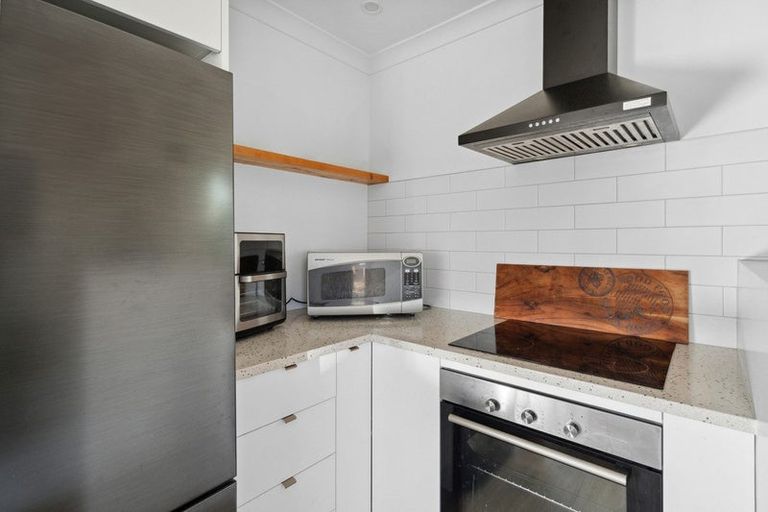 Photo of property in 78 Grays Road, Camborne, Porirua, 5026