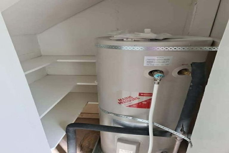 Photo of property in 1/57 Hawker Street, Mount Victoria, Wellington, 6011