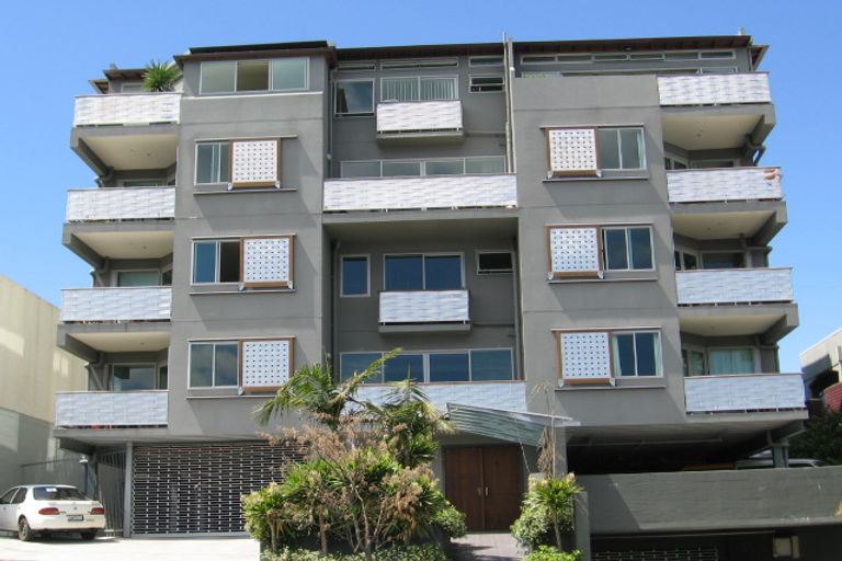 Photo of property in 1a/44 Aitken Terrace, Kingsland, Auckland, 1021