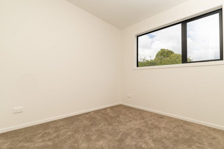 Photo of property in 8/23 Tudor Road, Henderson, Auckland, 0610