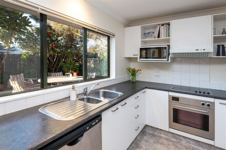 Photo of property in 115b Moore Street, Howick, Auckland, 2014