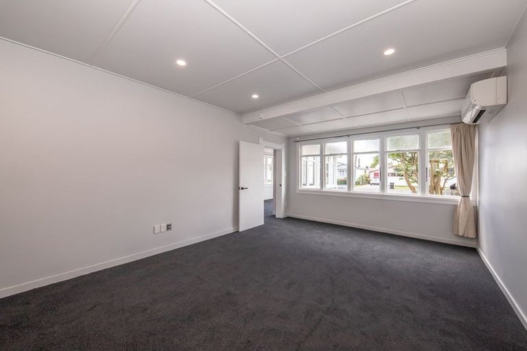 Photo of property in 96 Romilly Street, Westport, 7825