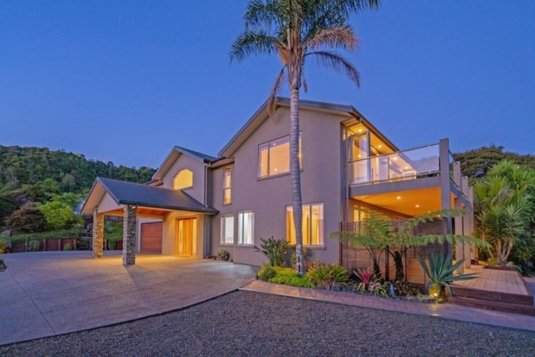 Photo of property in 52 Tarapatiki Drive, Whitianga, 3510