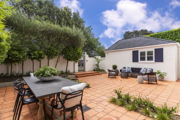 Photo of property in 83a St Stephens Avenue, Parnell, Auckland, 1052