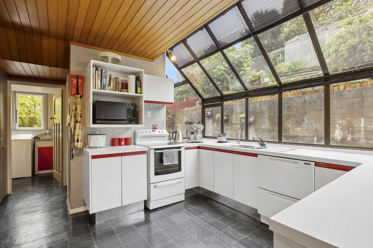 Photo of property in 34 Allandale Road, Saint Clair, Dunedin, 9012