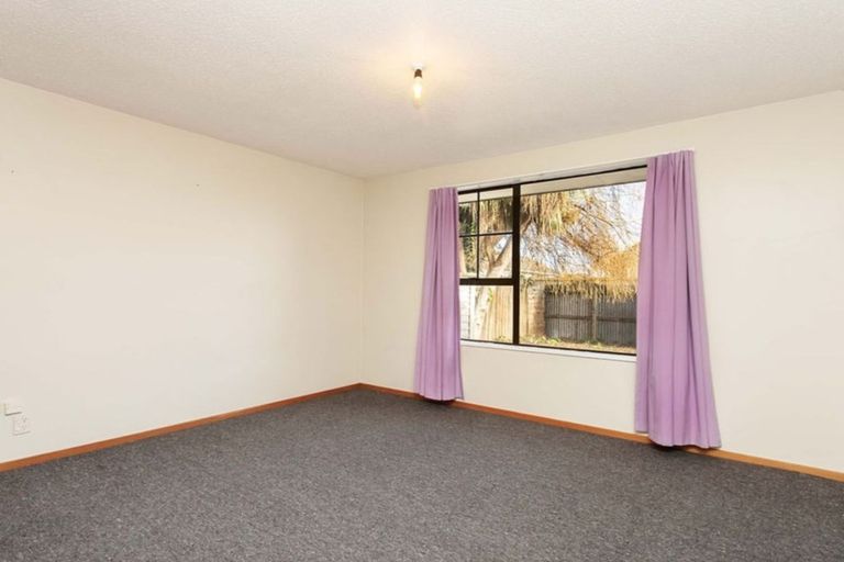 Photo of property in 2/65a Tilford Street, Woolston, Christchurch, 8062