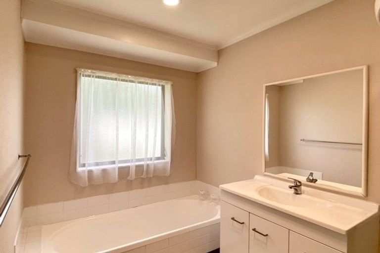 Photo of property in 43 Athena Grove, Papamoa Beach, Papamoa, 3118