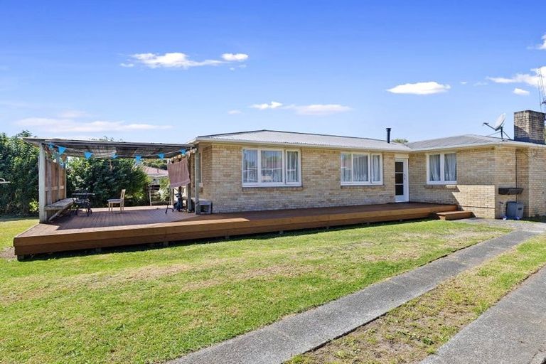 Photo of property in 4 Liston Crescent, Hillcrest, Hamilton, 3216