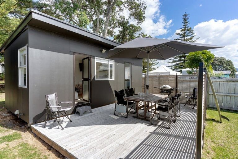 Photo of property in 128 Diana Avenue, Whangamata, 3620