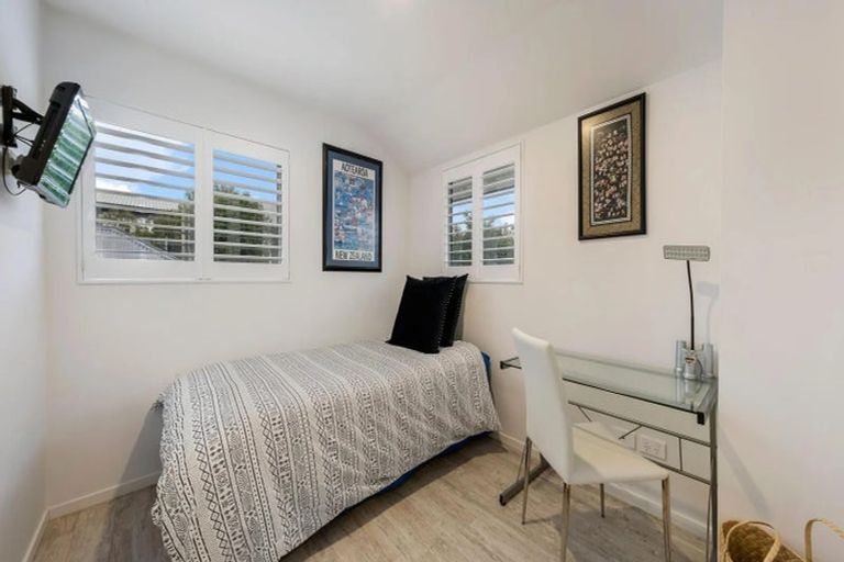 Photo of property in 2/220 Salisbury Street, Christchurch Central, Christchurch, 8013