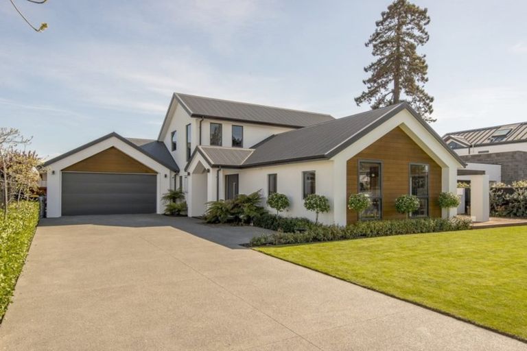 Photo of property in 19 Bluestone Drive, Parklands, Christchurch, 8083