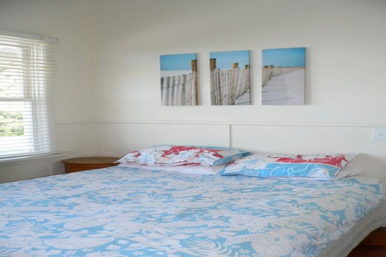 Photo of property in 62 Moana Road, Okitu, Gisborne, 4010