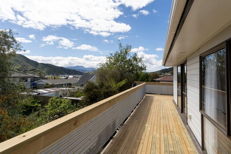 Photo of property in 13a Turners Road, Waikawa, Picton, 7220
