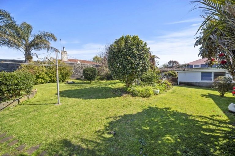 Photo of property in 3 George Street, Waitara, 4320