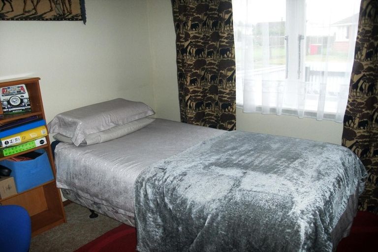 Photo of property in 18 Maire Street, Levin, 5510