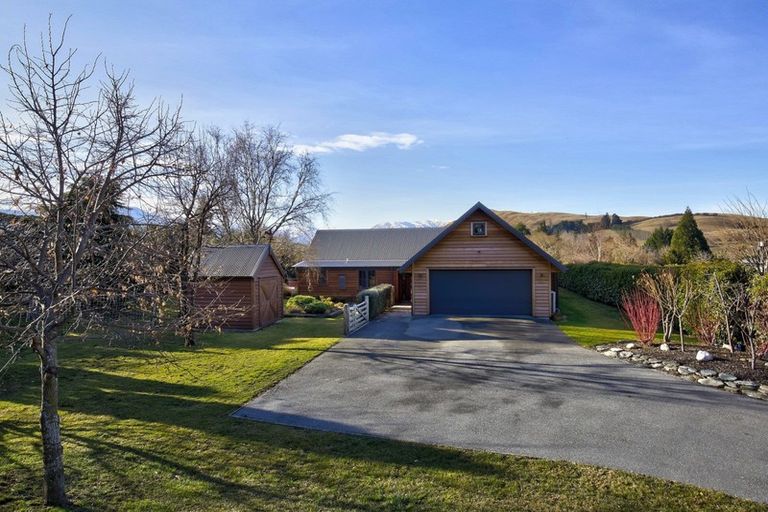 Photo of property in 20 Wellswood Way, Lower Shotover, Queenstown, 9371