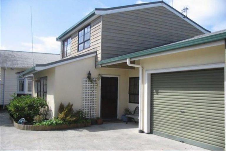 Photo of property in 3/96 Mill Road, Kensington, Whangarei, 0112