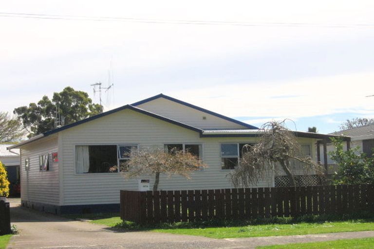 Photo of property in 537a Devonport Road, Tauranga South, Tauranga, 3112