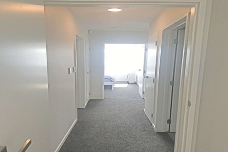 Photo of property in 9 Hakaro Way, Takanini, 2112