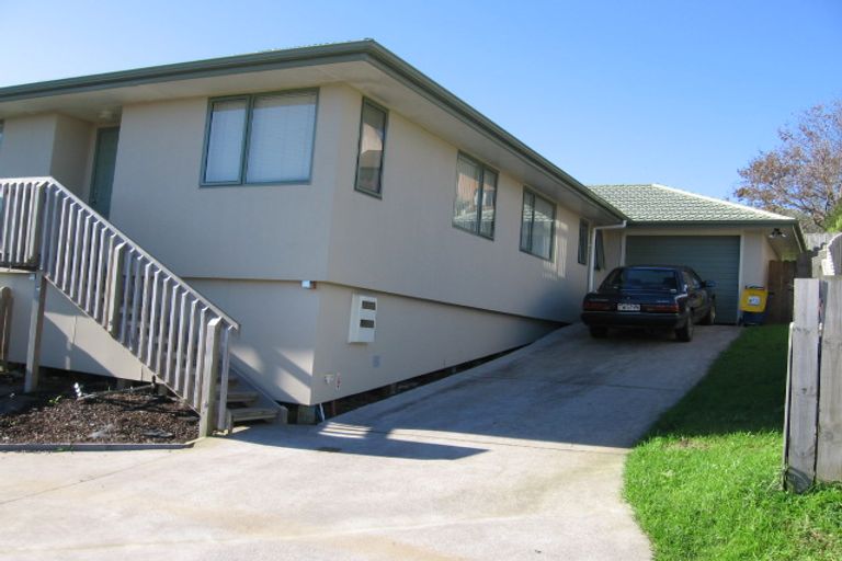 Photo of property in 19 View Ridge Drive, Ranui, Auckland, 0612