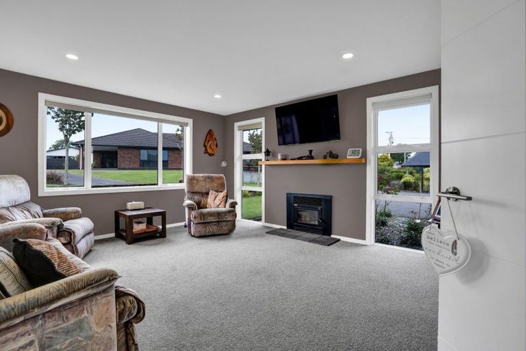 Photo of property in 12e Takiroa Street, Urenui, 4375