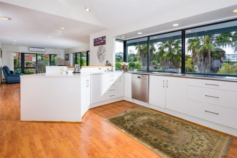 Photo of property in 52a Heathcote Road, Castor Bay, Auckland, 0620