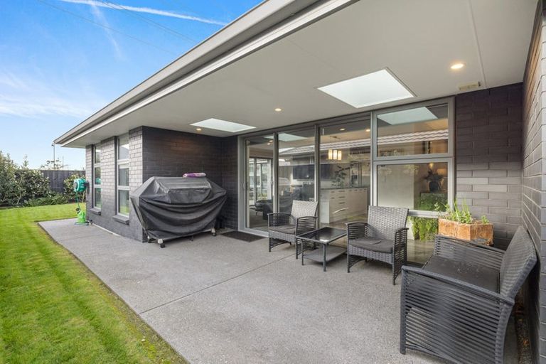 Photo of property in 32 Parklea Avenue, Halswell, Christchurch, 8025