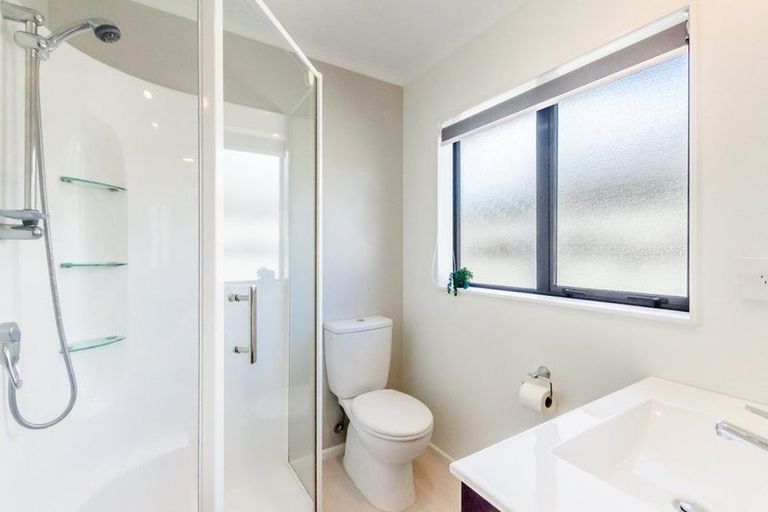 Photo of property in 2 Soldiers Way, Paraparaumu, 5032