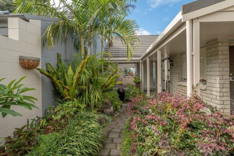 Photo of property in 188b Devonport Road, Tauranga, 3110