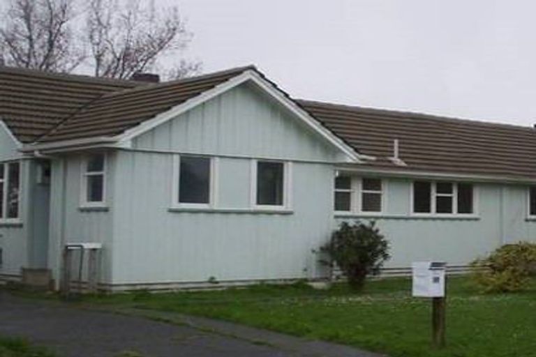 Photo of property in 10 Hinemoa Street, Levin, 5510