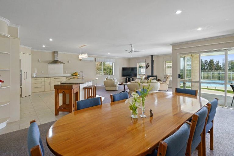 Photo of property in 13 Hogan Road, Cambridge, 3493