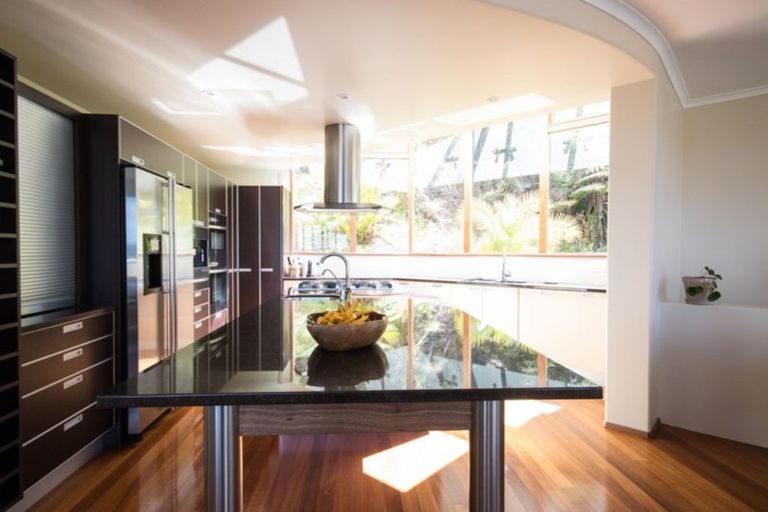 Photo of property in 17a Bayview Road, Paihia, 0200